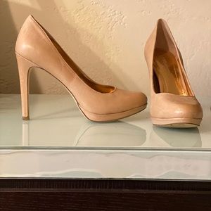 Womans BCBGENERATION